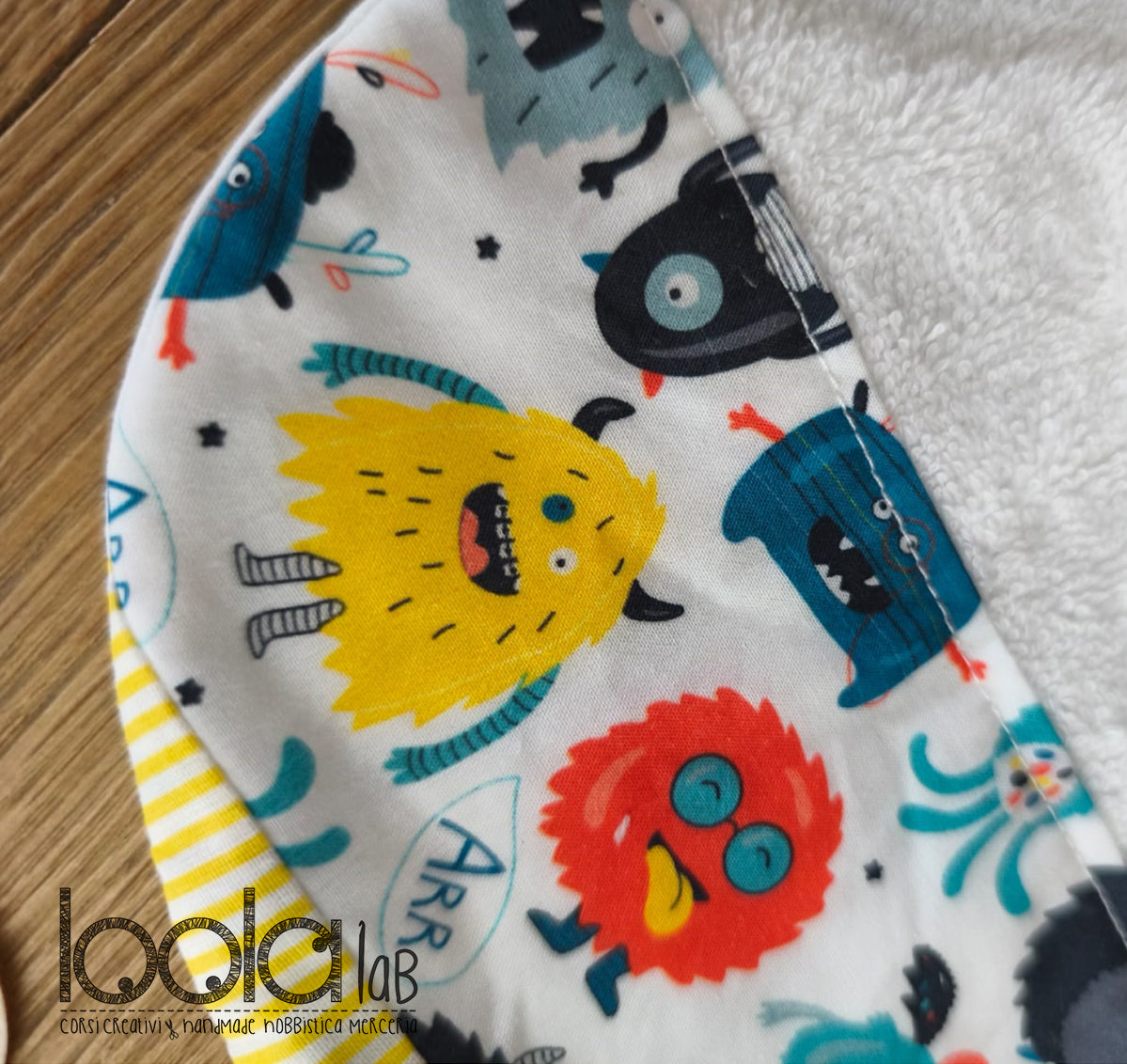 Bavaglino_primi mesi _ MOSTRI