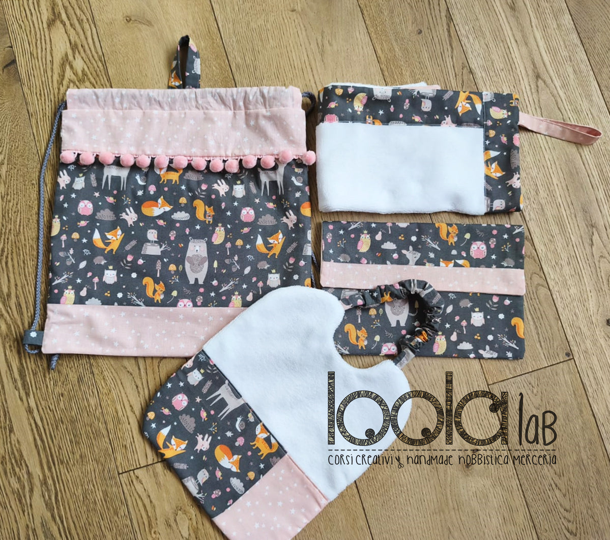 SET PER LA SCUOLA_tessuto animali bosco& pon pon rosa